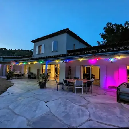 Au Calme Piscine Et Vue Vignes Villa